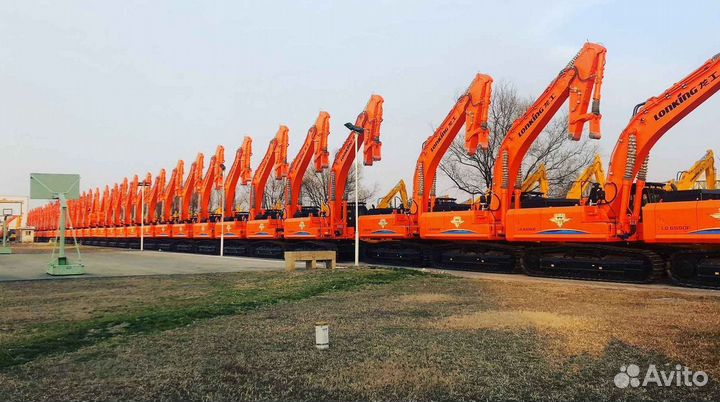 Гусеничный экскаватор Lonking CDM6550, 2023