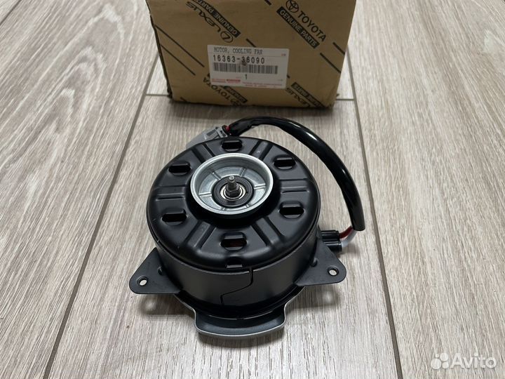 Мотор вентилятора Lexus RX