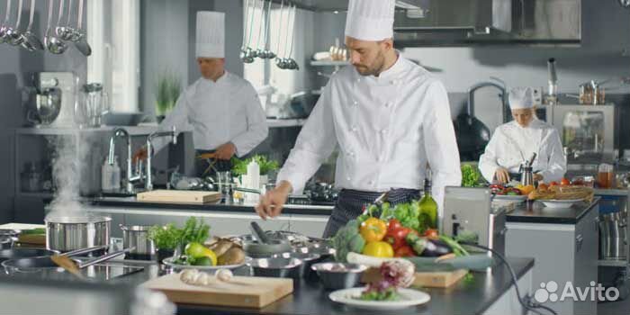 Повар горячего цеха