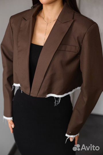 Пиджак женский с необрабонными краями