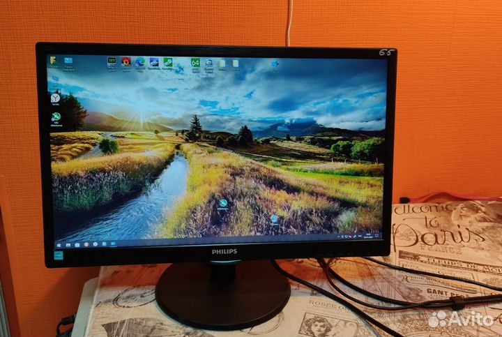Монитор Philips 22