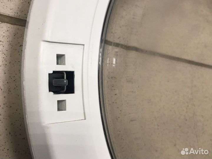 Люк стиральной машины Hotpoint-Ariston c петлёй