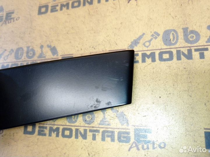 Накладка двери наружная передняя правая Volkswagen