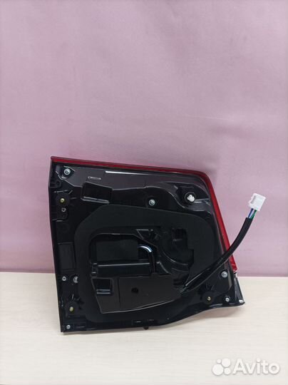 Фонарь правый внутренний Land Cruiser 200 2007