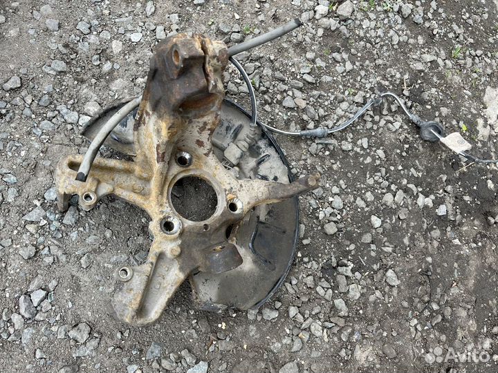 Поворотный кулак Skoda Yeti цети