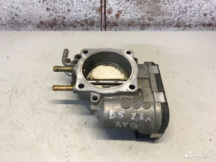 Дроссельная заслонка Volkswagen Passat B5 2.8L