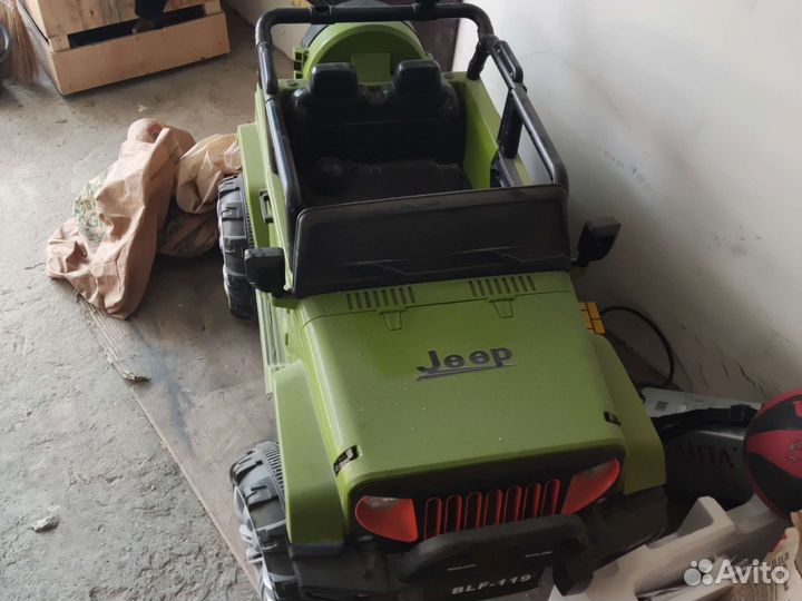 Детский электромобиль