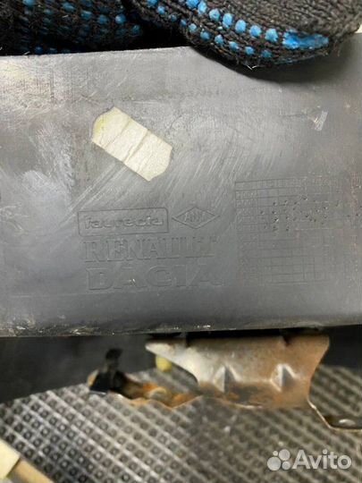 Консоль между сидений Renault Logan LS0 K7M 2013