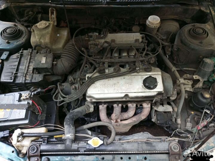 Митсубиси Либеро крыло. Итд
