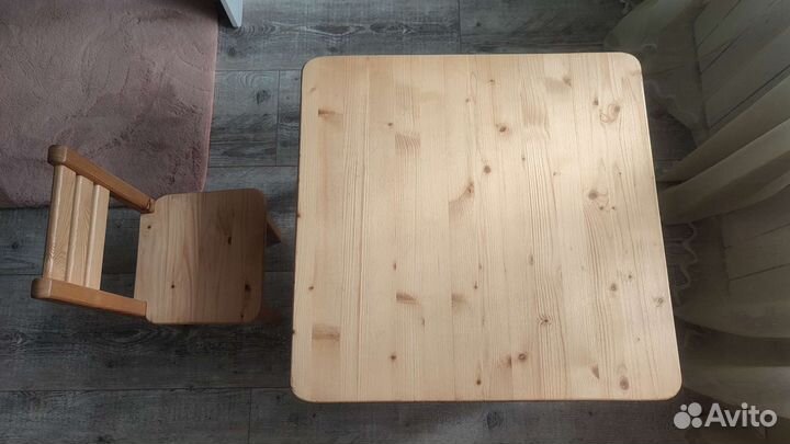 Столик и стульчик для детей