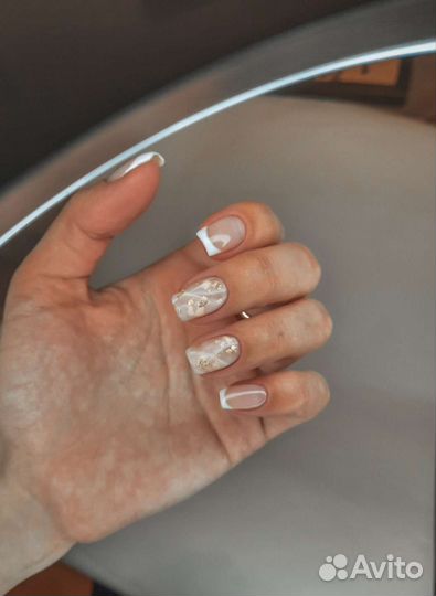 Маникюр/ педикюр