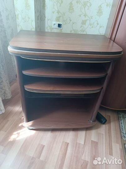 Подставка для телевизора