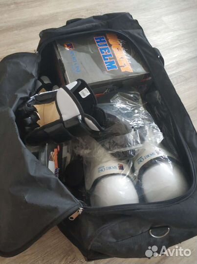 Продам хоккейную форму