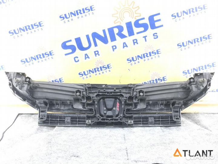 Решетка радиатора honda stepwgn