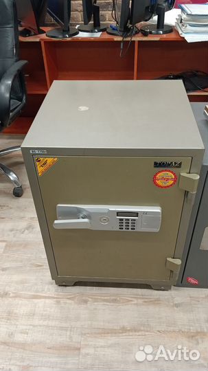 Продаю Сейф огнестойкий Topaz BST-750