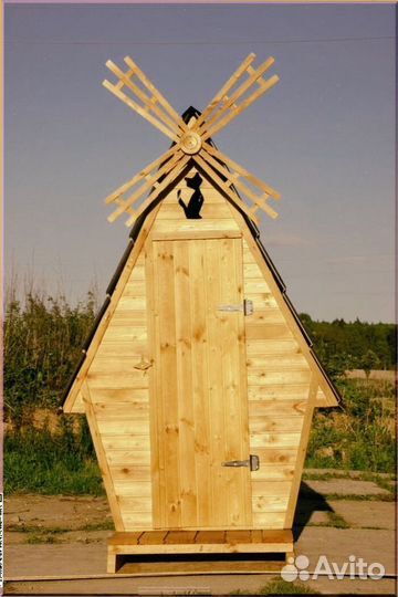 Дачный туалет с лебедем RNS