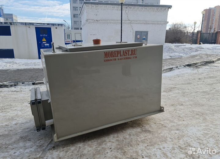 Изотермический бак для перевозки живой рыбы