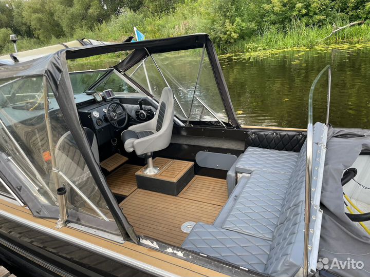 Аренда катера/прогулки по рекам