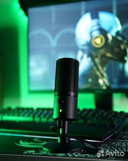 Микрофон Razer Seiren X