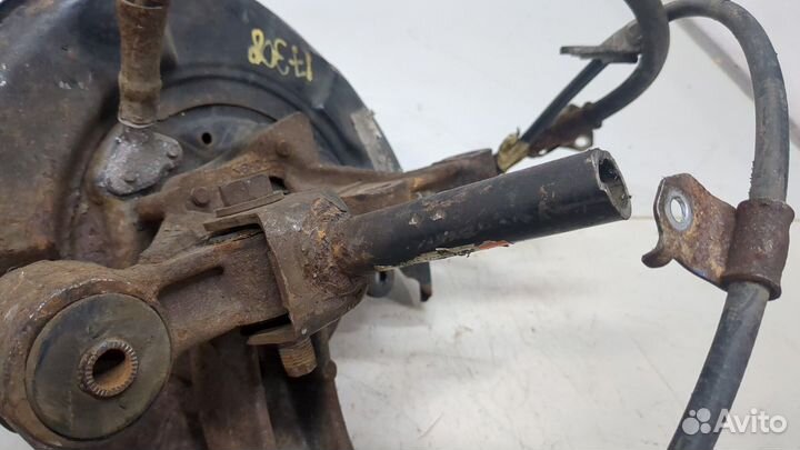 Ступица (кулак, цапфа) правая задняя Toyota Camry V40