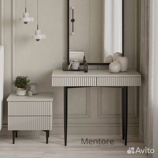 Консоль Filippo от мебельной фабрики