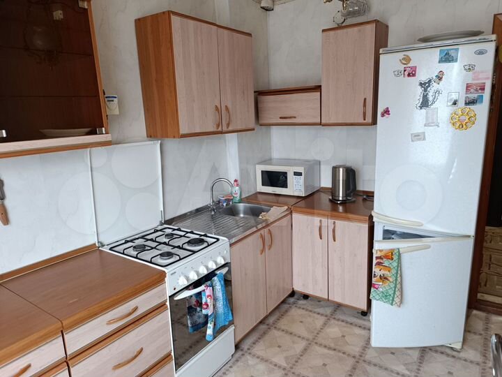 2-к. квартира, 60 м², 1/2 эт.