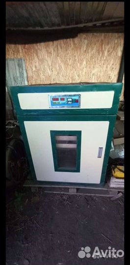 Инкубатор Эко 528