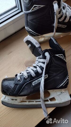 Коньки Bauer y13R, налокотники и джерси