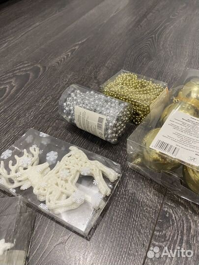 Елочные игрушки