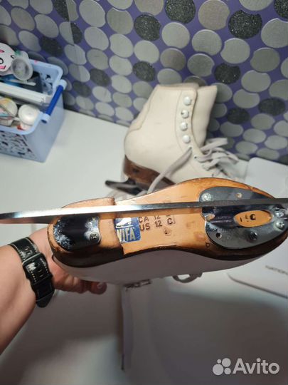 Коньки фигурные Wifa размер 28