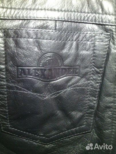 Фирменные кожаные шорты