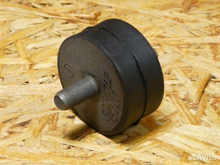 Опора двигателя передняя Polaris 3024012