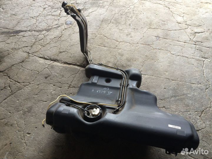 Бензобак VW Golf 4 1.6 бензин