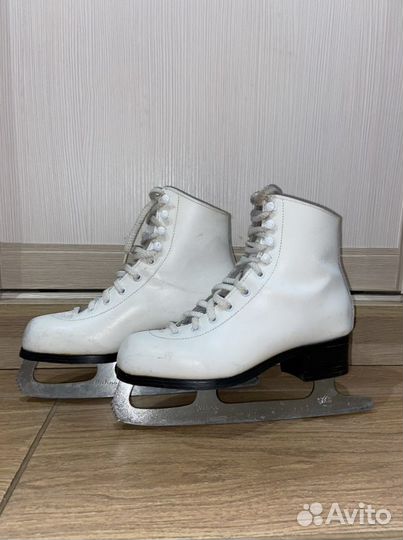 Коньки женские