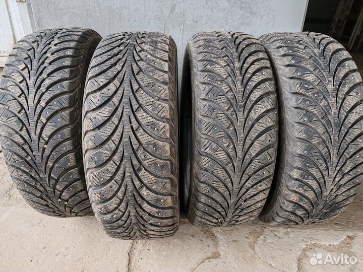 Sava Eskimo Stud 225/60 R17 99T