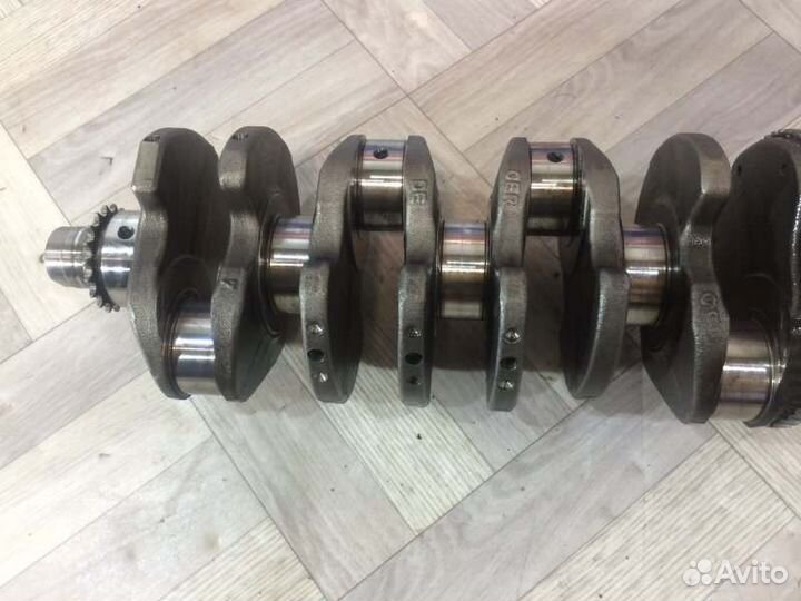 Коленвал Skoda Octavia А5 BXE