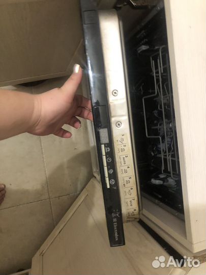 Посудомоечная машина Electrolux