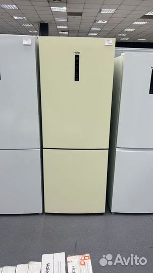 Холодильник-морозильник Haier C4F744CCG