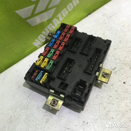 Блок предохранителей Фиат Пунто 176