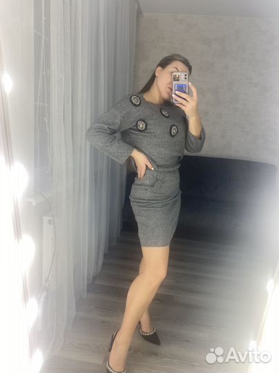 Костюм с юбкой