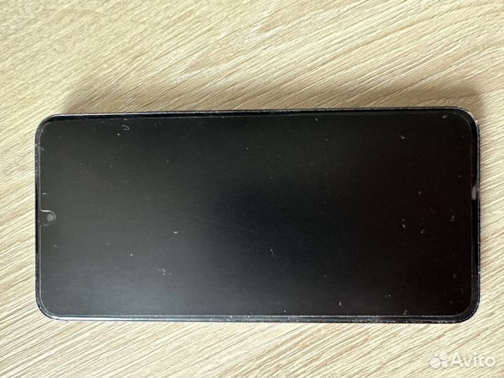 Samsung Galaxy S22, 8/256 ГБ