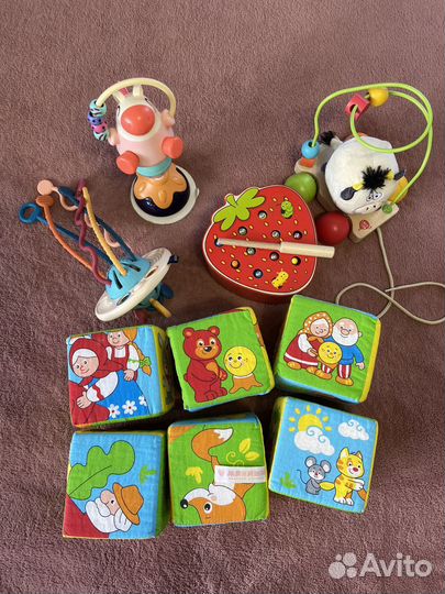 Развивающие игрушки пакетом