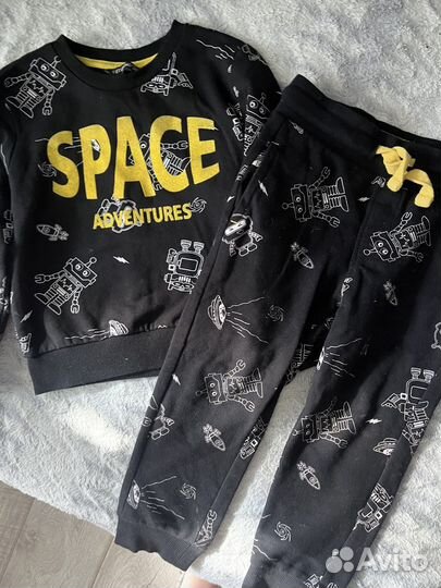 Костюм на мальчика 104