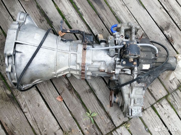 МКПП на Nissan atlas