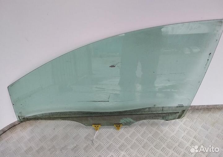 Стекло двери передней левой Nissan Note