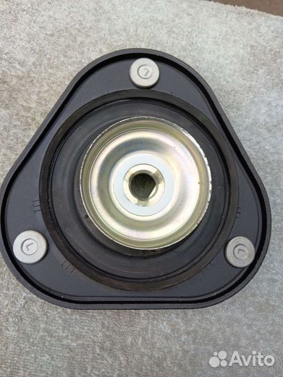 Запчасть на toyota verso авенсис