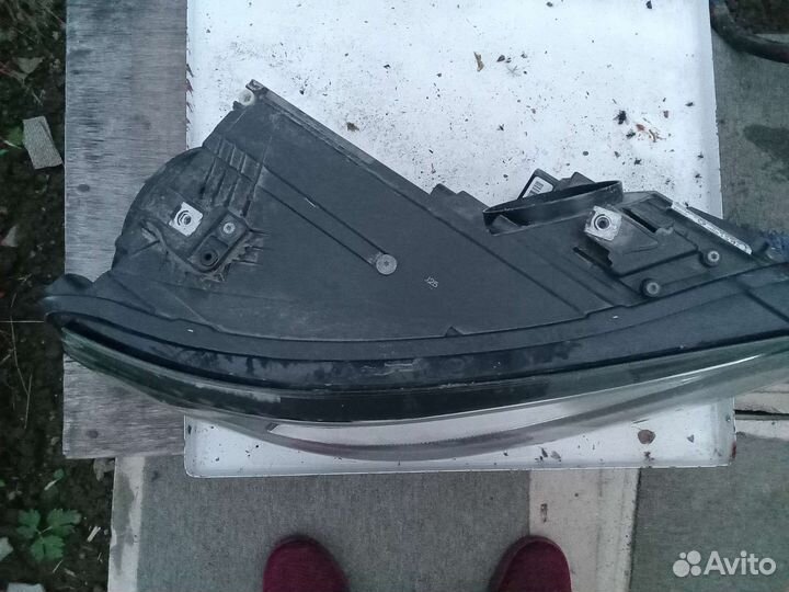 Фара volkswagen tiguan 2