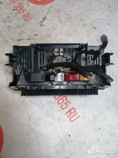 Блок управления климат-контролем Audi A3 8P CAX