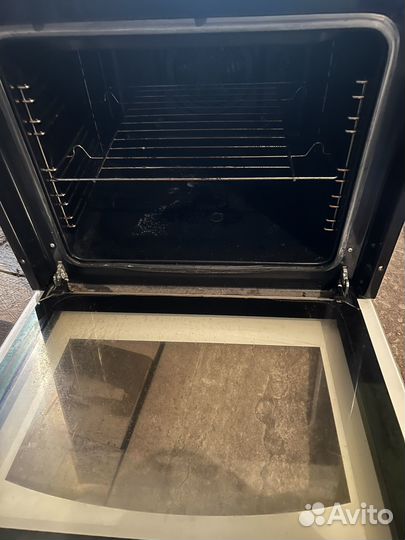 Духовой шкаф рабочий