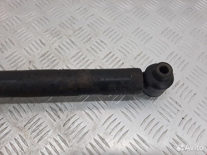 Амортизатор задний правый Volvo S60 2001